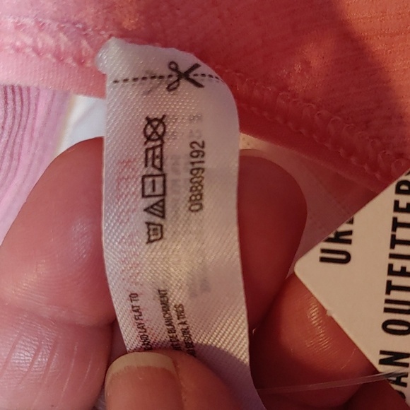 NWT Women's Pink Asymmetrical Middleon One Shoulder Crop Top Medium - Picture 3 of 10